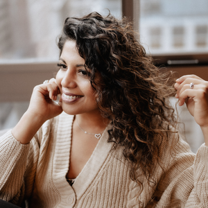 Photographer Bio Headshot – 300x300px (19)